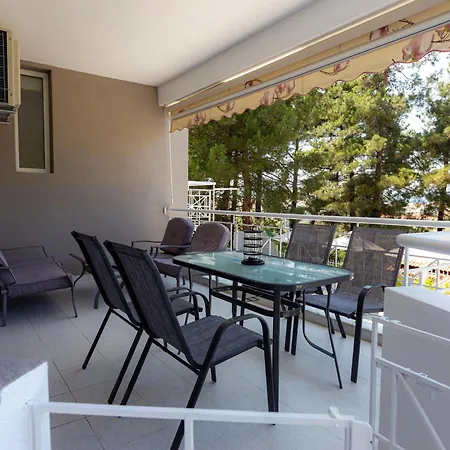 The Angeliki Boutique 2